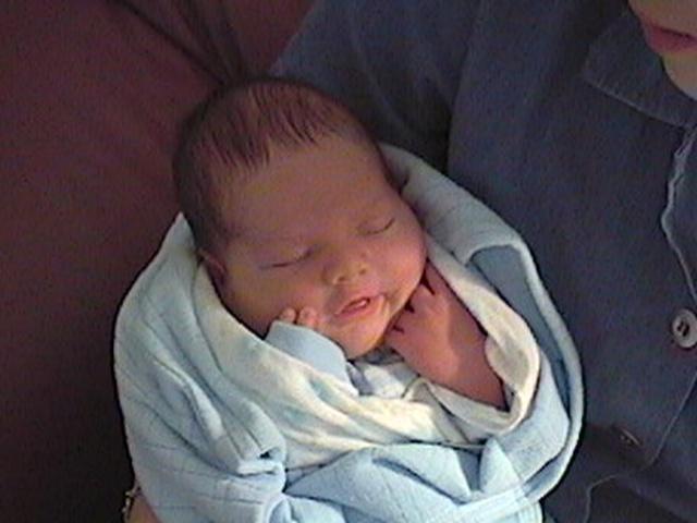 Grant7 - Newborn.jpg